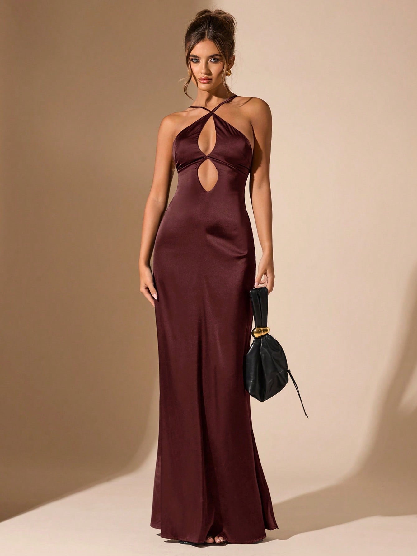 Minimalist Halter Neck Backless Maxi Dress for Graduation, Formal, Cocktail, and Wedding Guest Occasions