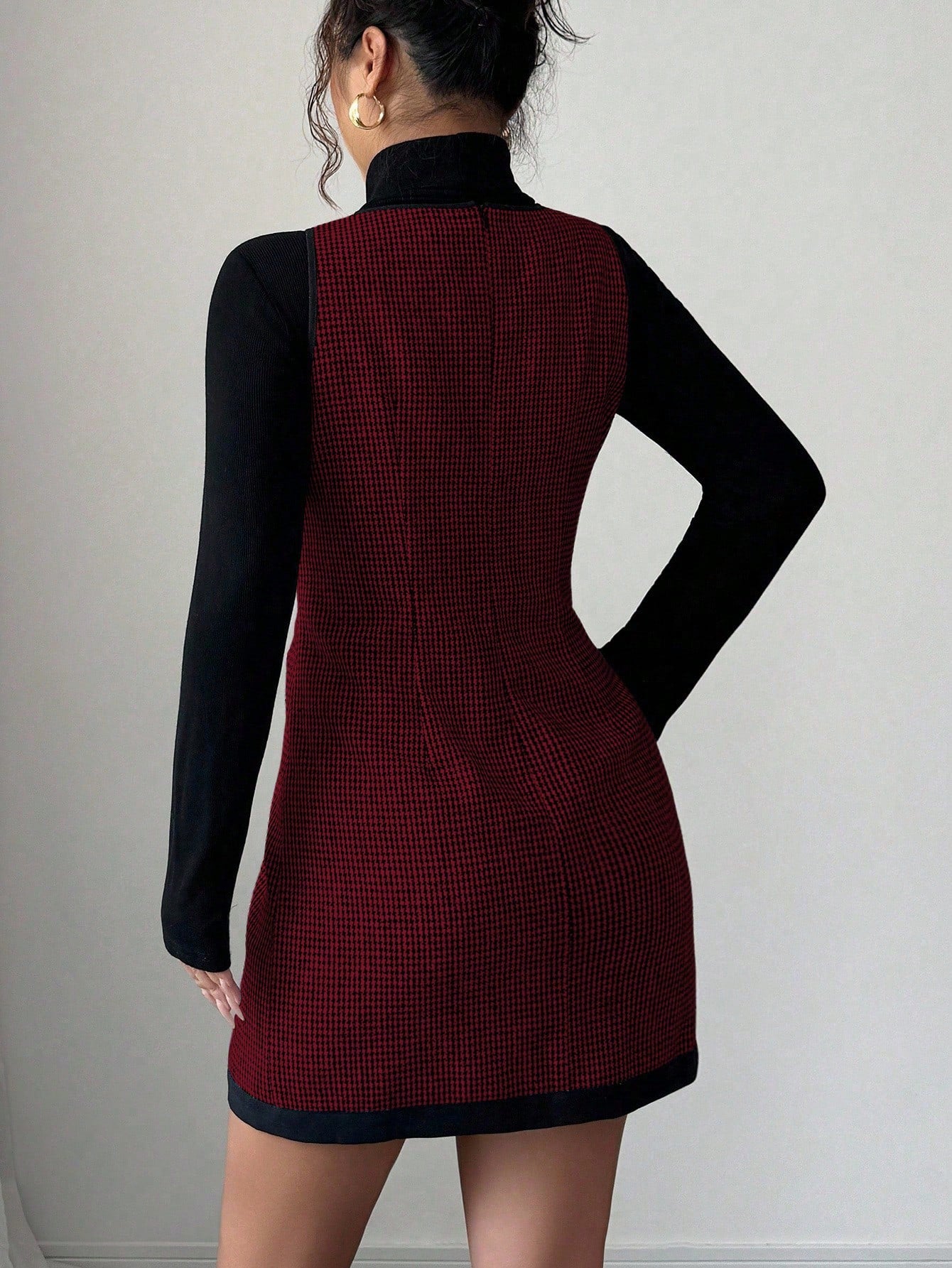 Women’s Wool-Blend Fabric Sleeveless Dress, Round Neck Patchwork Design, 1 Piece, For Office and Daily Wear