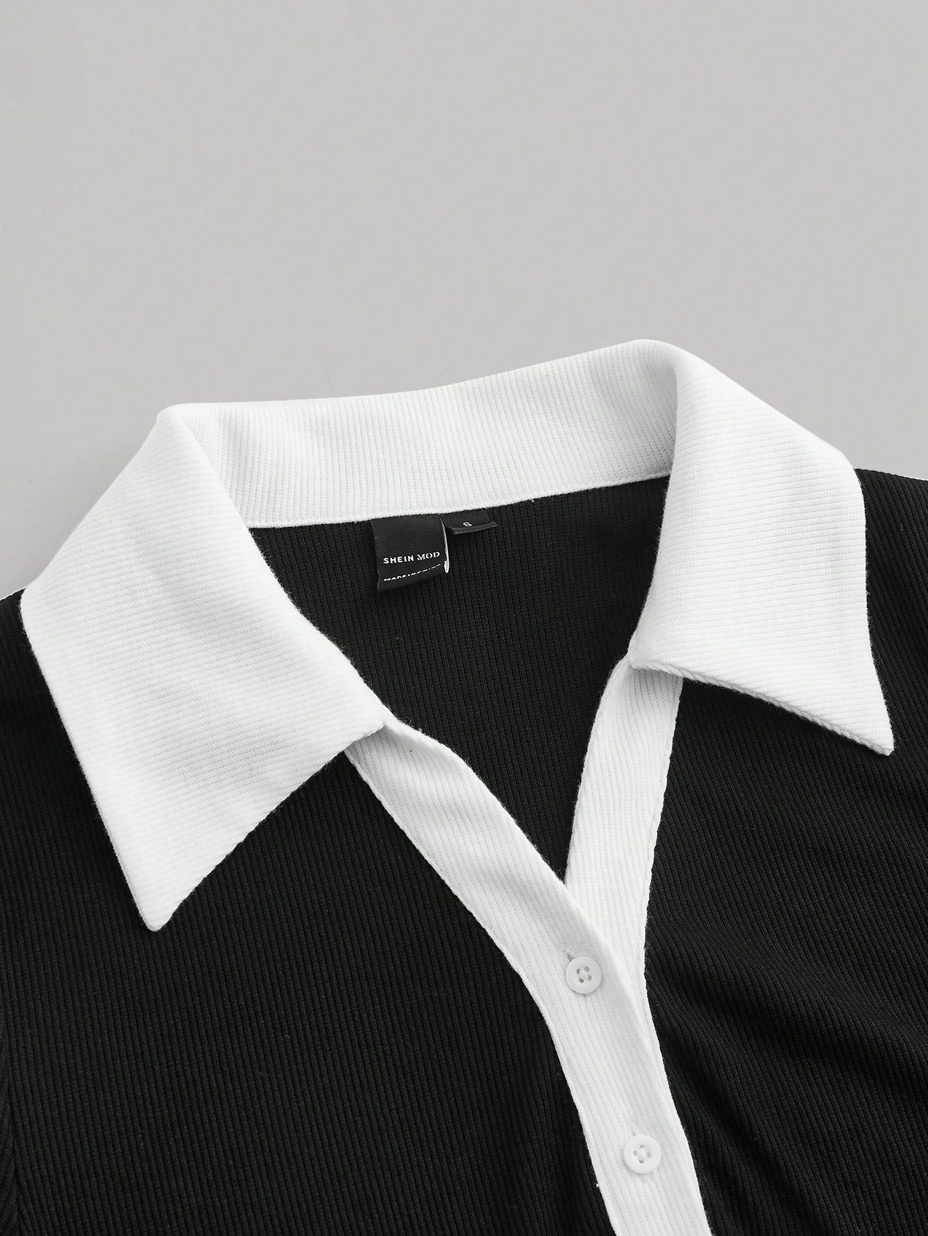 Tweed Plaid Dress with Collar Short Sleeves and Mid Length Structured Design