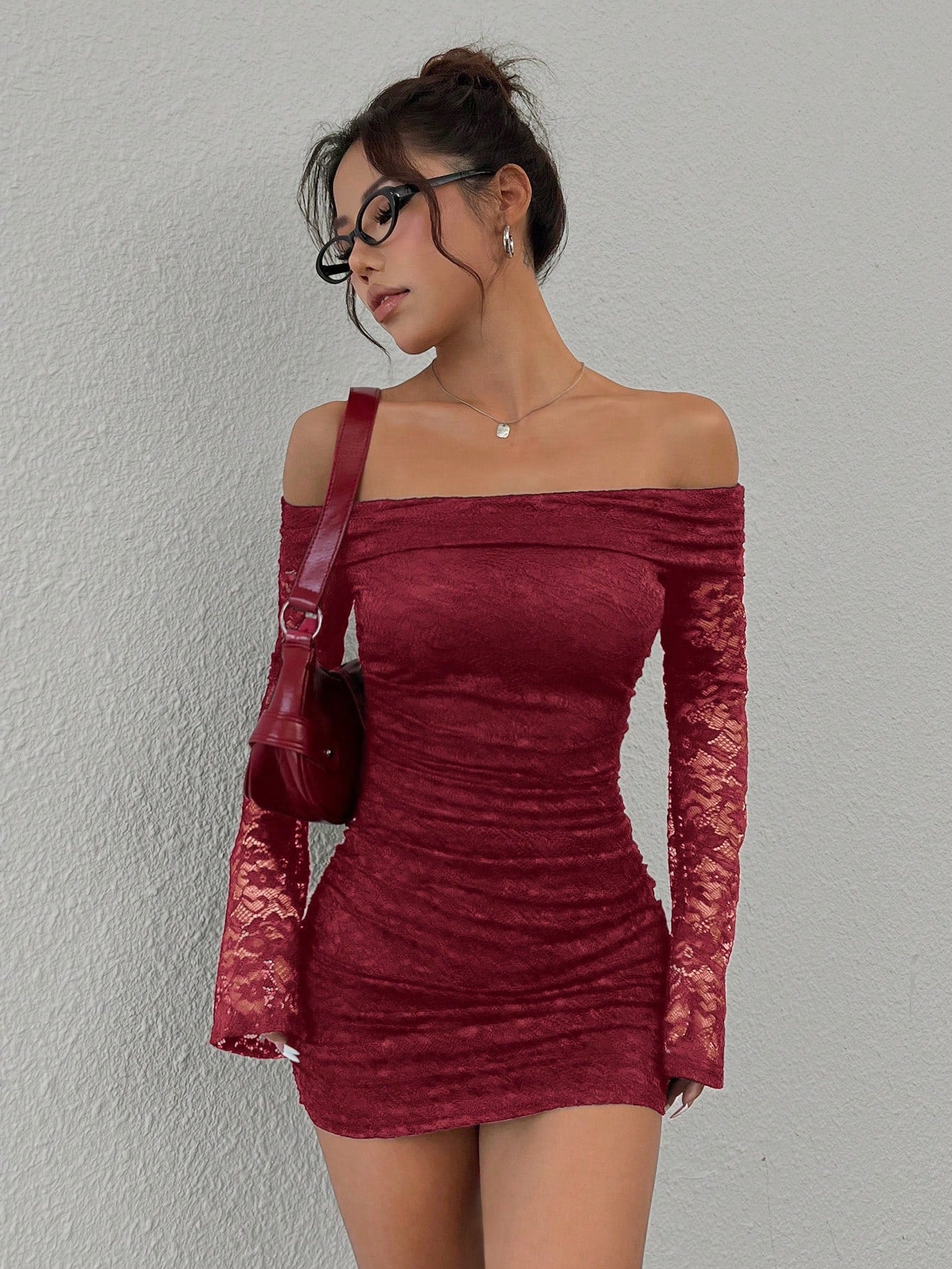 Contrast Lace Off-Shoulder Bodycon Dress for Summer Events