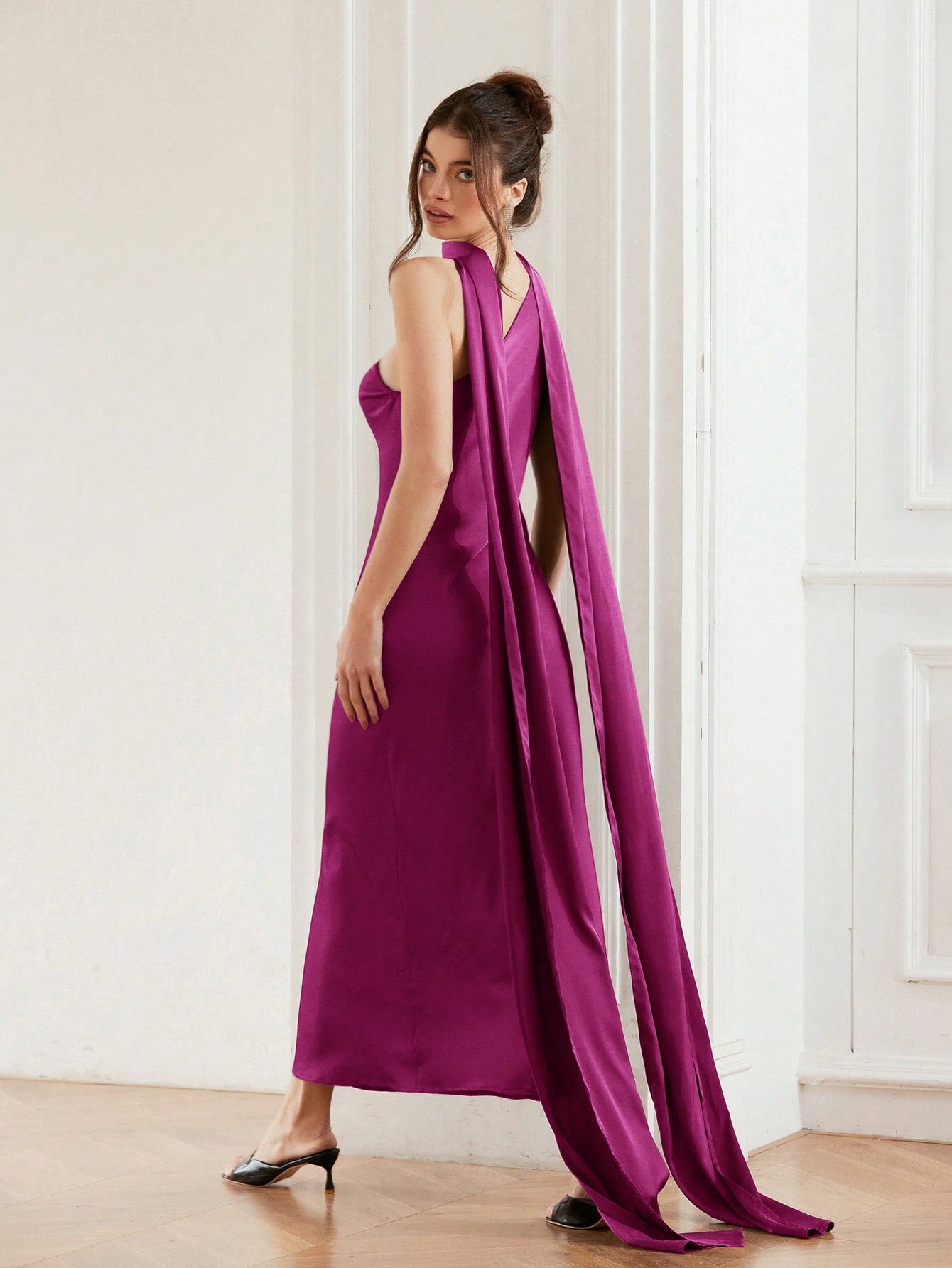 Satin Wrap Collar Sleeveless Oblique Shoulder Dress for Spring and Summer Occasions