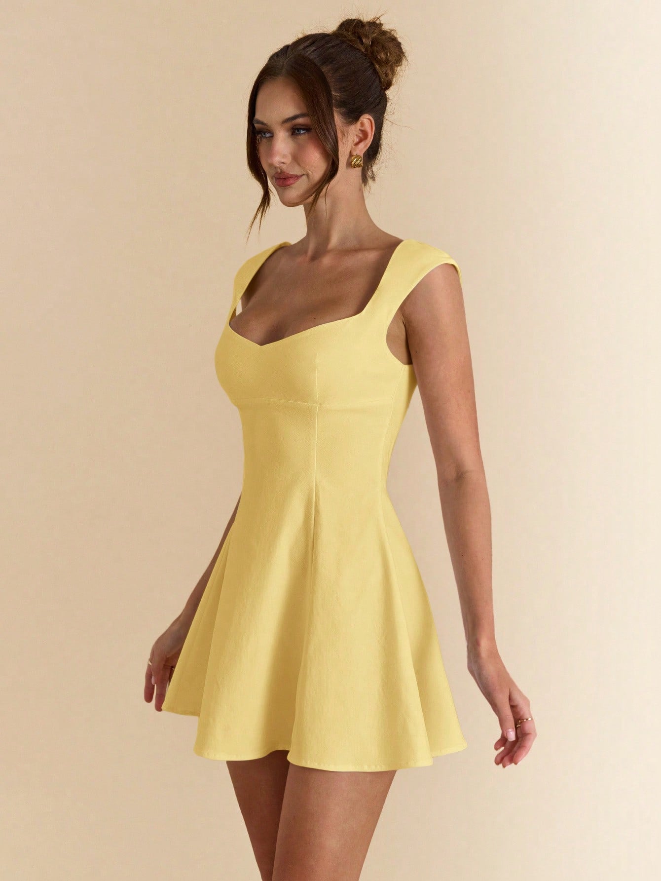 Square Neck Open Back Flowy Dress for Spring and Summer Wear