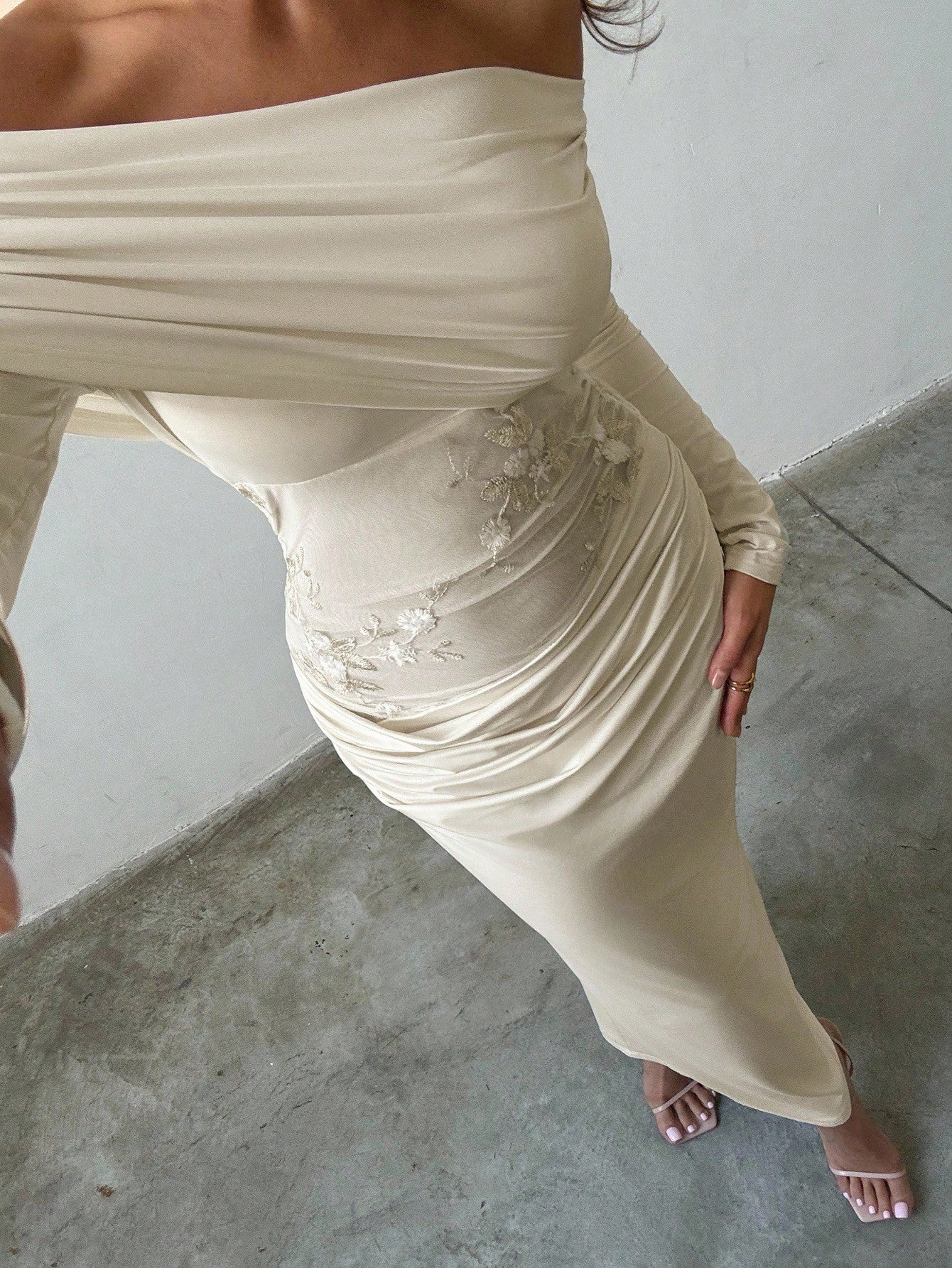 Off-Shoulder Waist Splice Embroidered Fitted Party Dress in Beige for Birthday, Wedding, and Evening Events