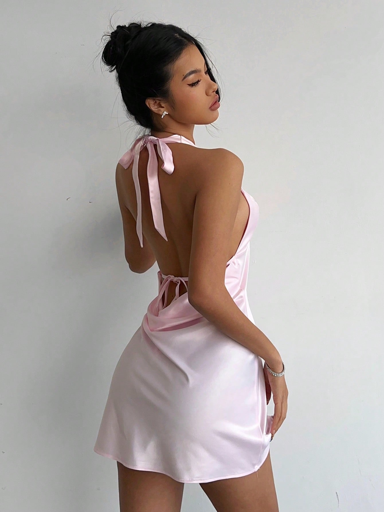 Backless Tie Elegant Mini Dress in Pink for Spring and Summer Occasions