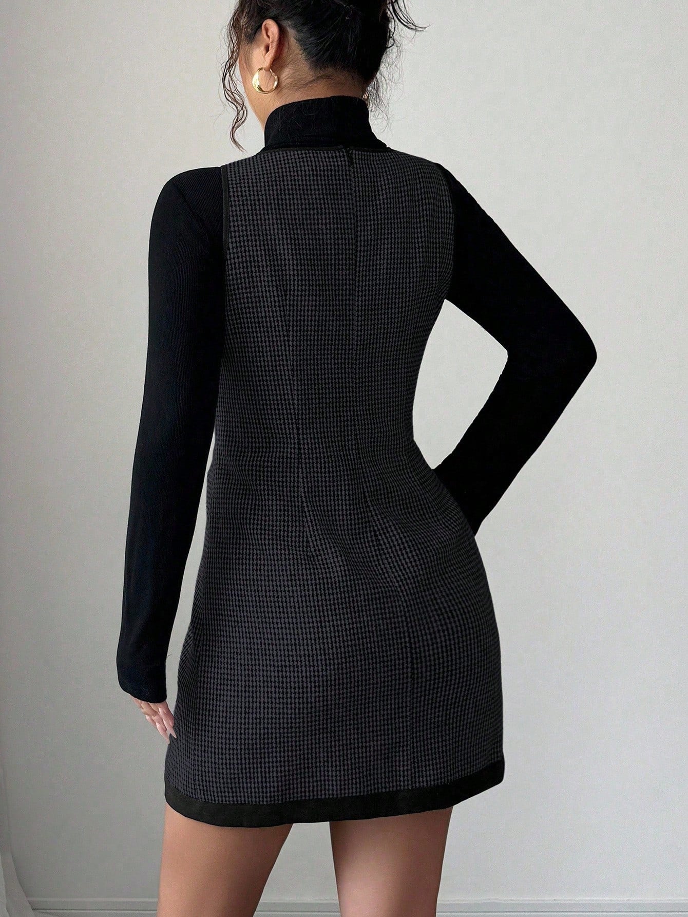 Women’s Wool-Blend Fabric Sleeveless Dress, Round Neck Patchwork Design, 1 Piece, For Office and Daily Wear