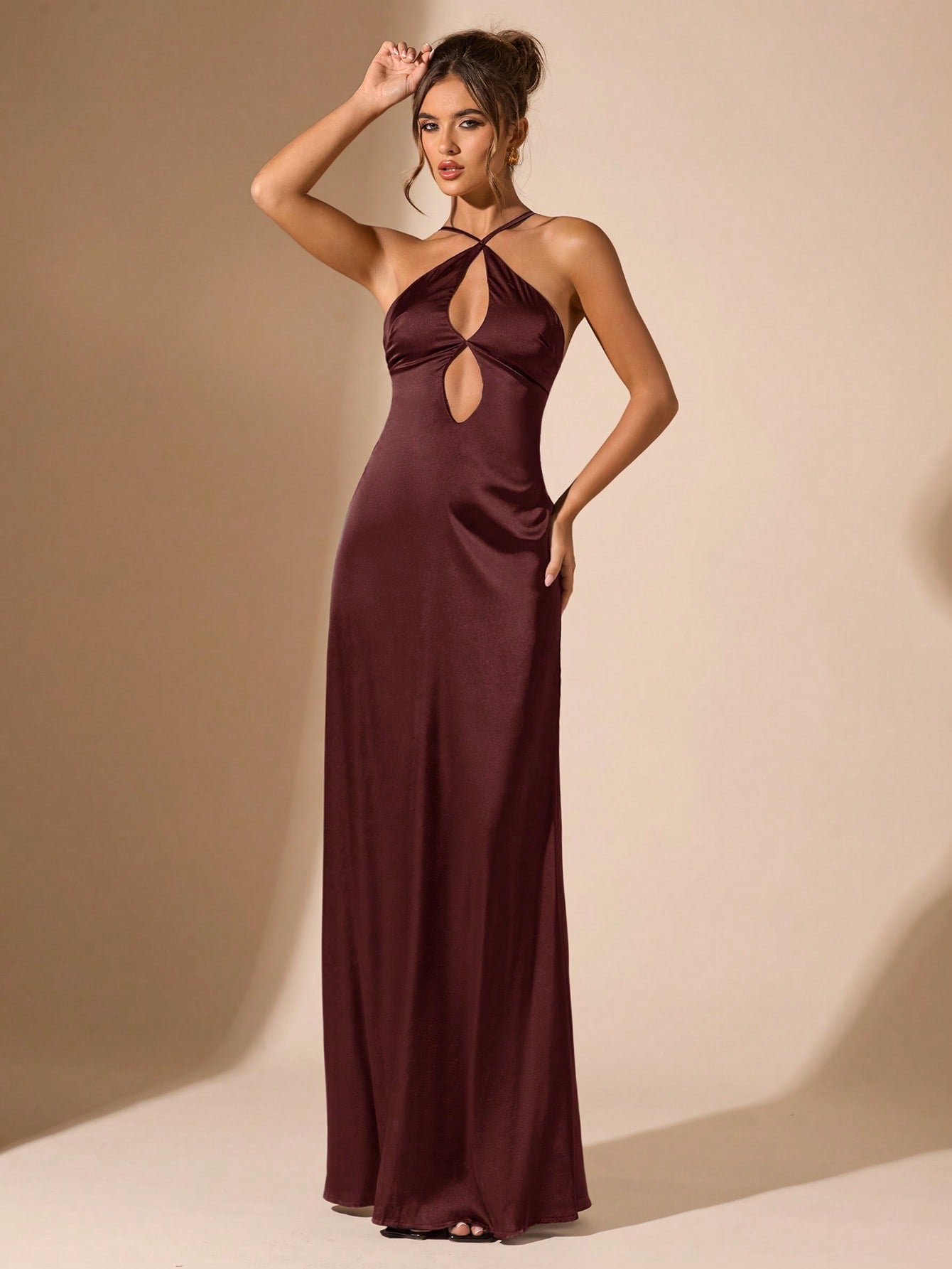 Minimalist Halter Neck Backless Maxi Dress for Graduation, Formal, Cocktail, and Wedding Guest Occasions