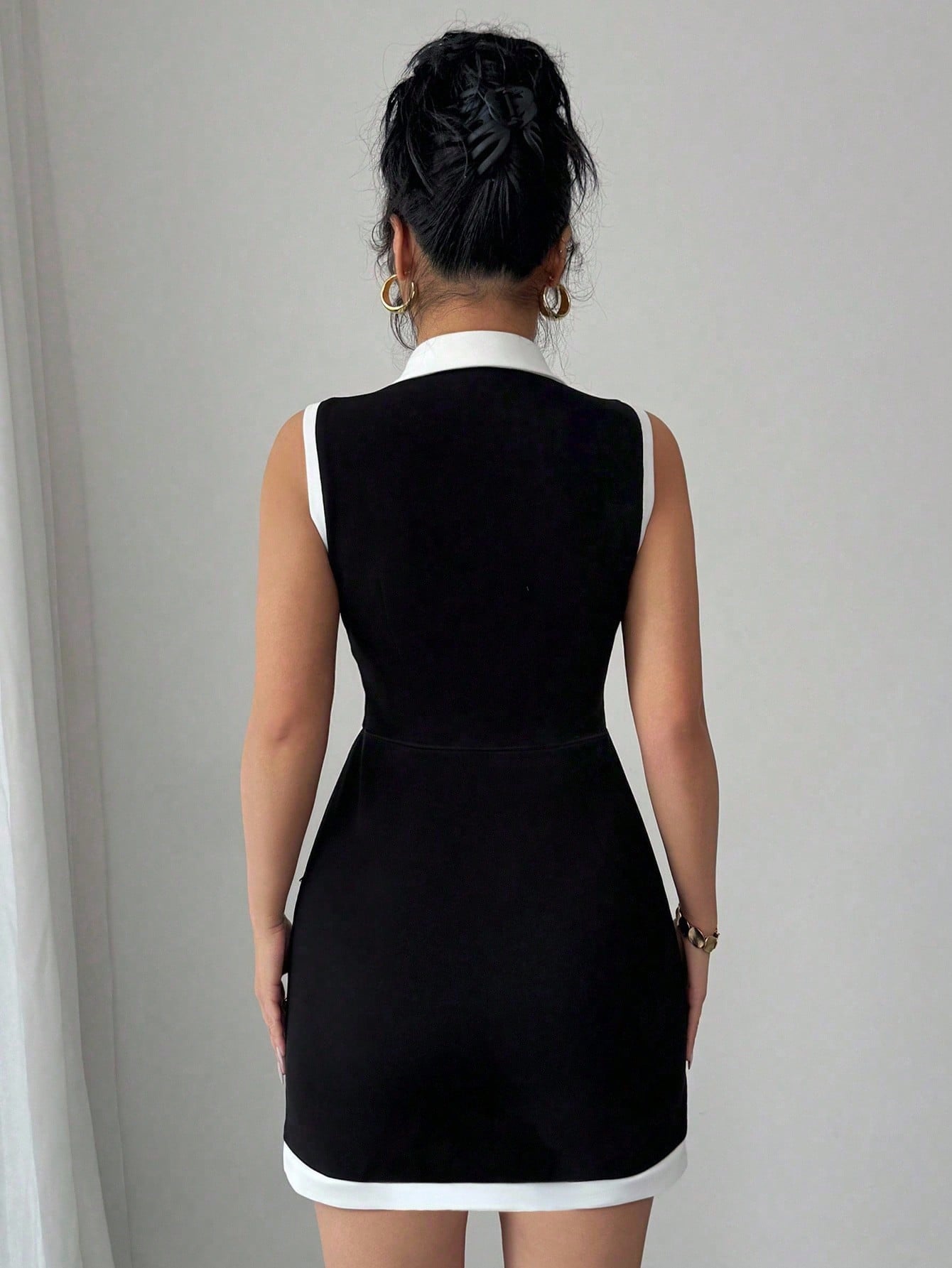 Women’s Woven Fabric Sleeveless Mini Dress, Contrast Collar Button Front Design, 1 Piece, For Daily and Work Wear