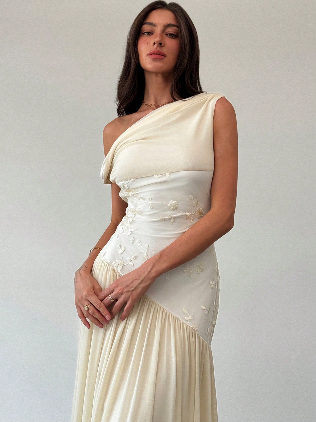 Off-Shoulder Contrast Color Mesh Floral Embroidered Asymmetric Hem Maxi Stretch Dress for Summer and Spring Occasions