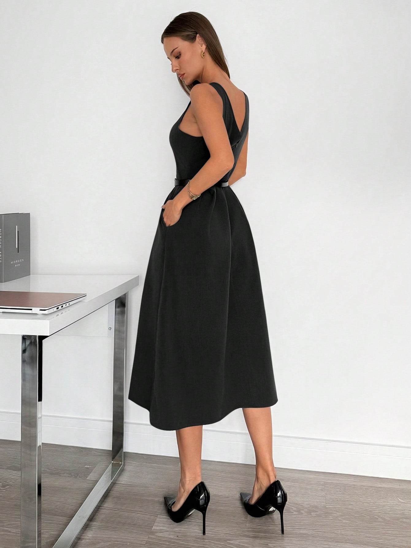 Women’s Woven Fabric Midi Dress, Sleeveless A-Line Design with Pocket Detail, 1 Piece, For Business Casual Wear