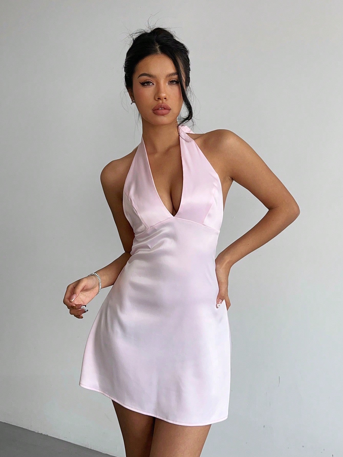 Backless Tie Elegant Mini Dress in Pink for Spring and Summer Occasions