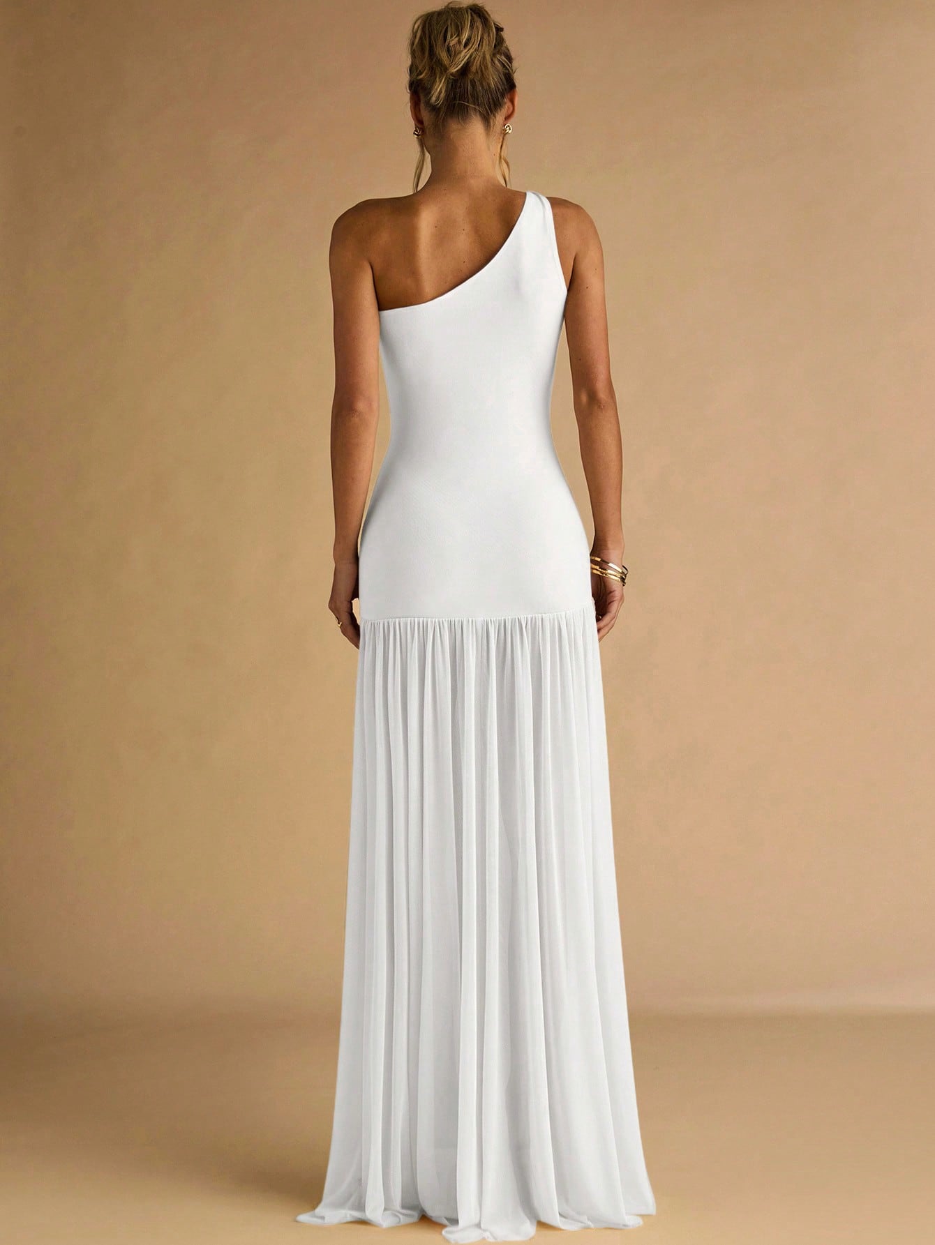 Asymmetric Shoulder Bodycon Dress with Metal Buckle Detail and Sheer Hem for Fall Wedding Guest Occasions