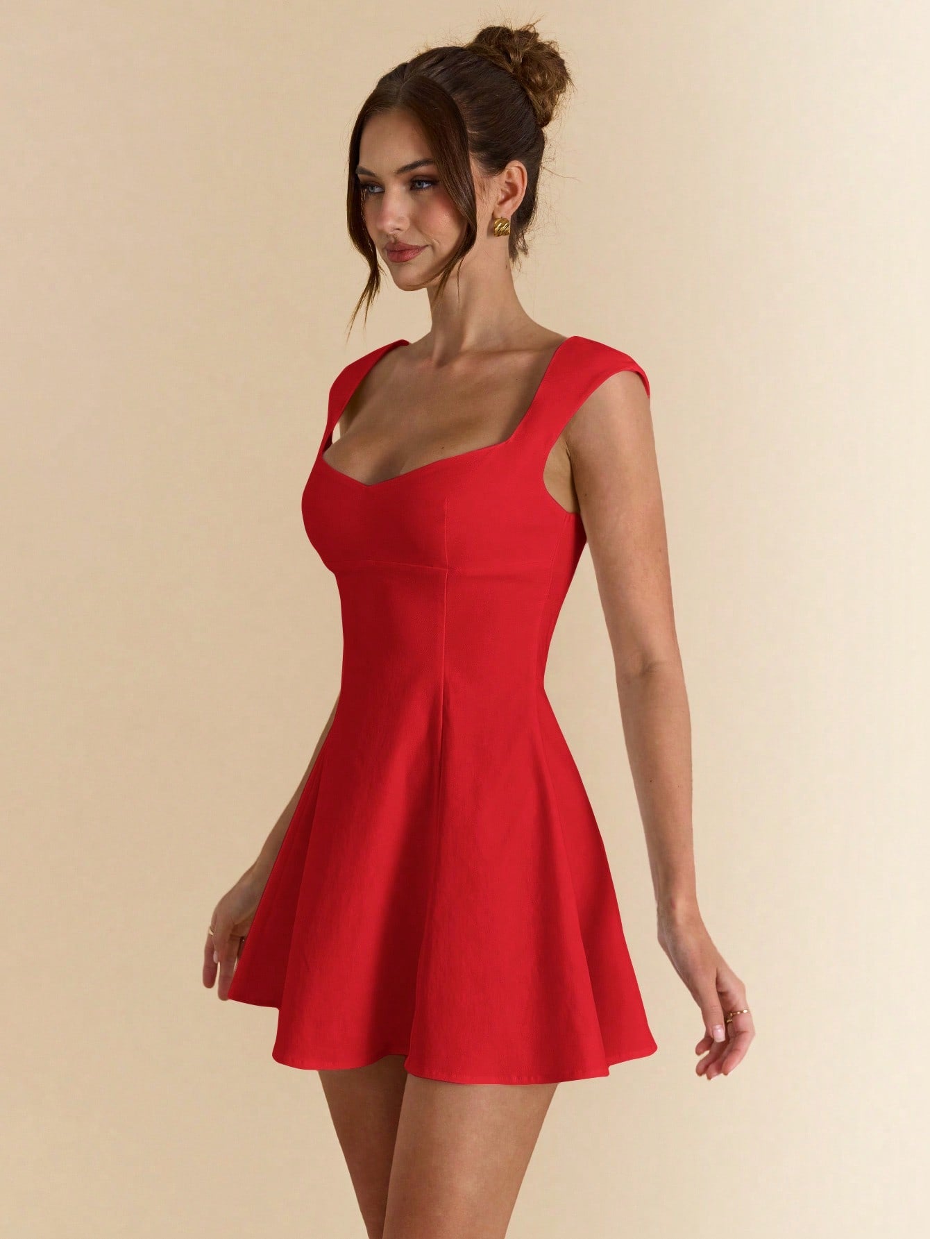 Square Neck Open Back Flowy Dress for Spring and Summer Wear