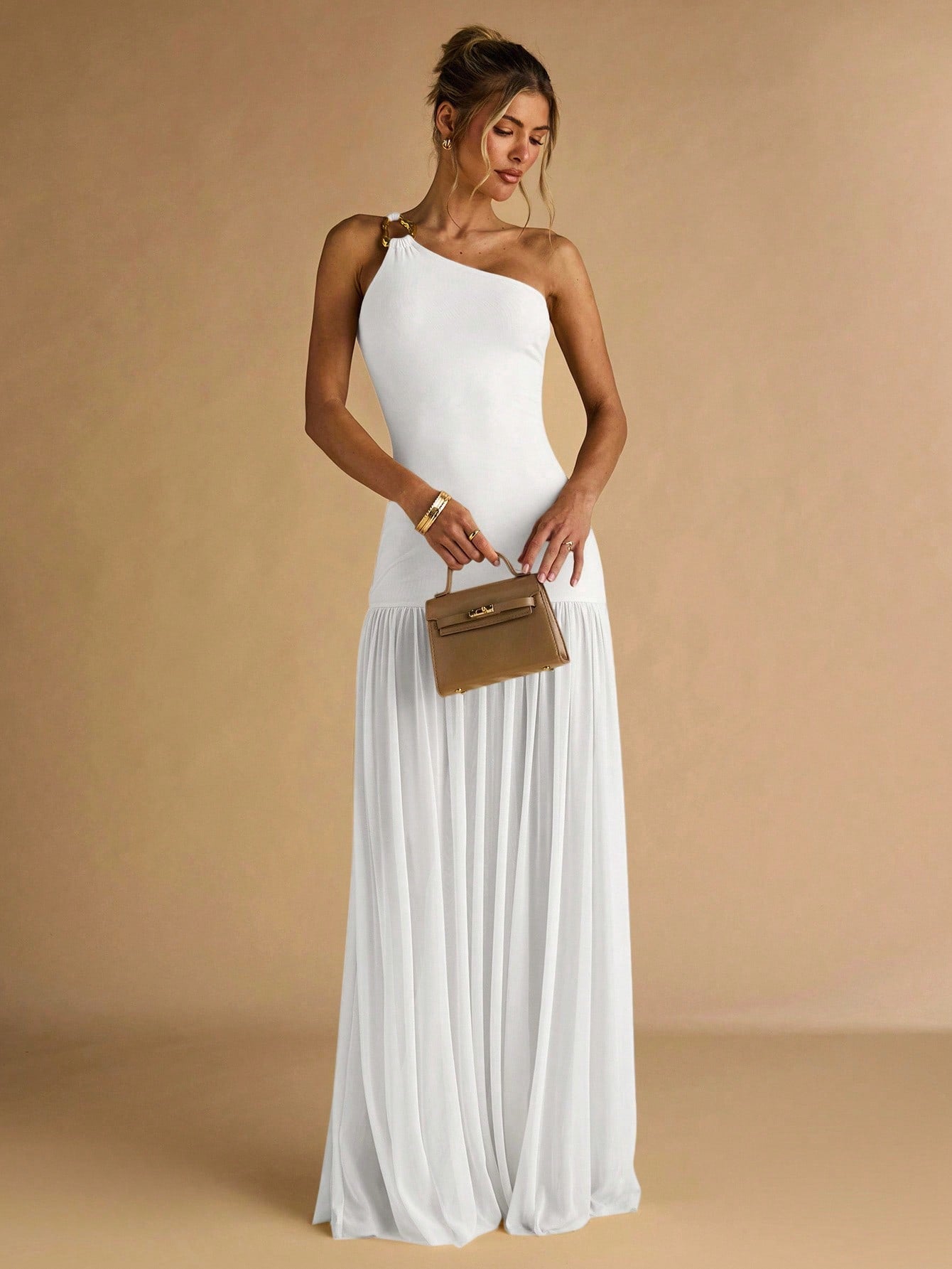 Asymmetric Shoulder Bodycon Dress with Metal Buckle Detail and Sheer Hem for Fall Wedding Guest Occasions