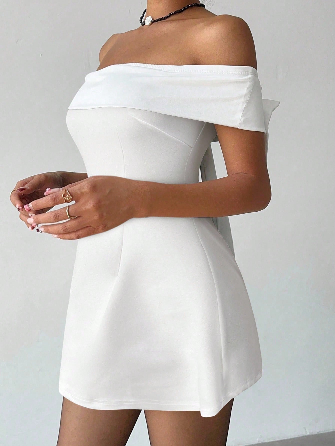 Off-Shoulder Bow Detail Dress for Party and Special Occasions