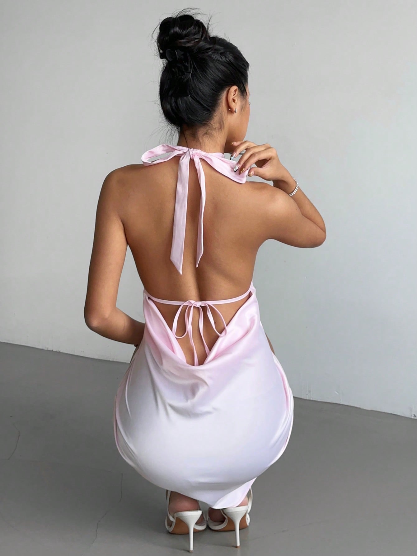 Backless Tie Elegant Mini Dress in Pink for Spring and Summer Occasions