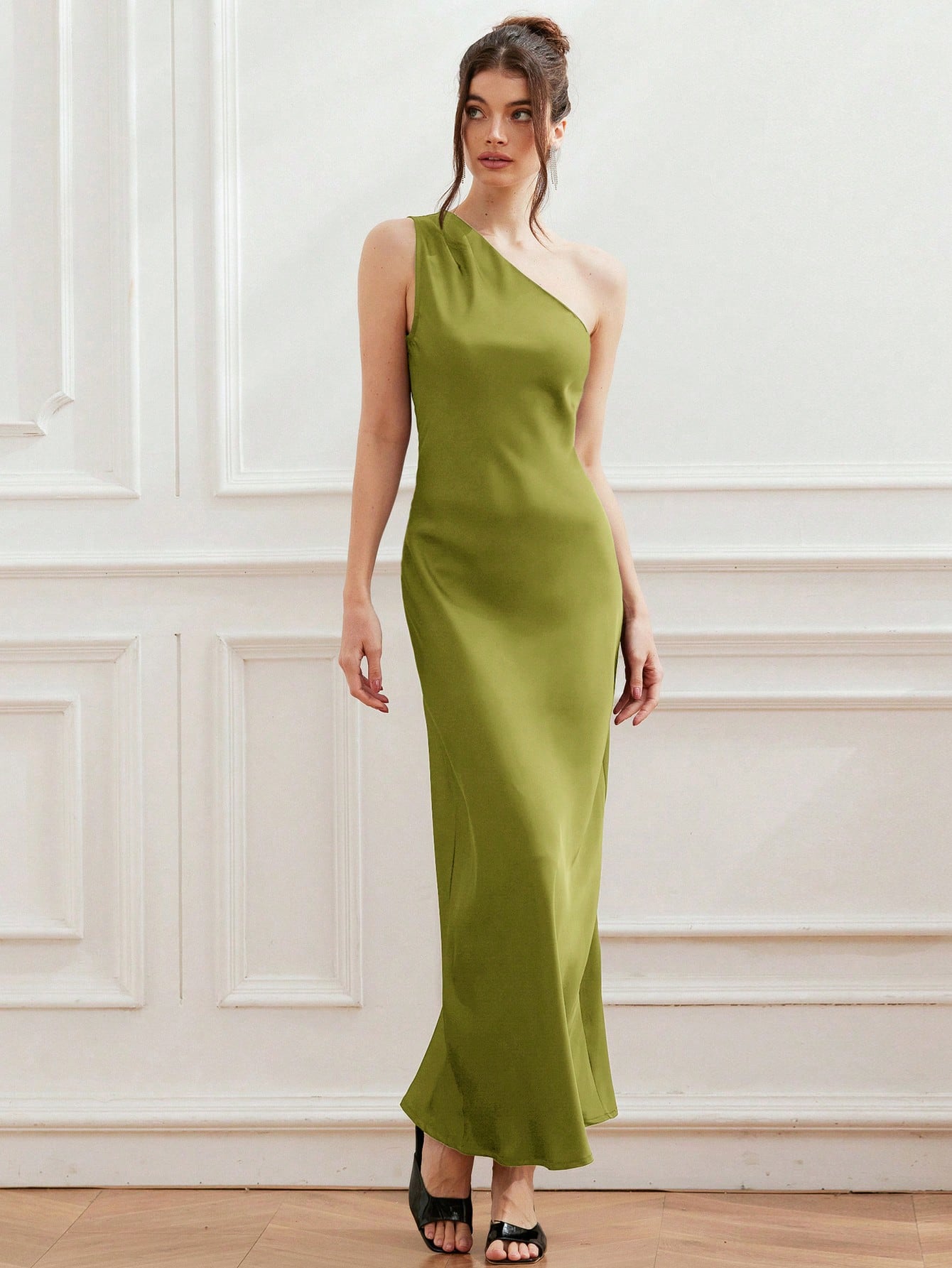 Satin Wrap Collar Sleeveless Oblique Shoulder Dress for Spring and Summer Occasions