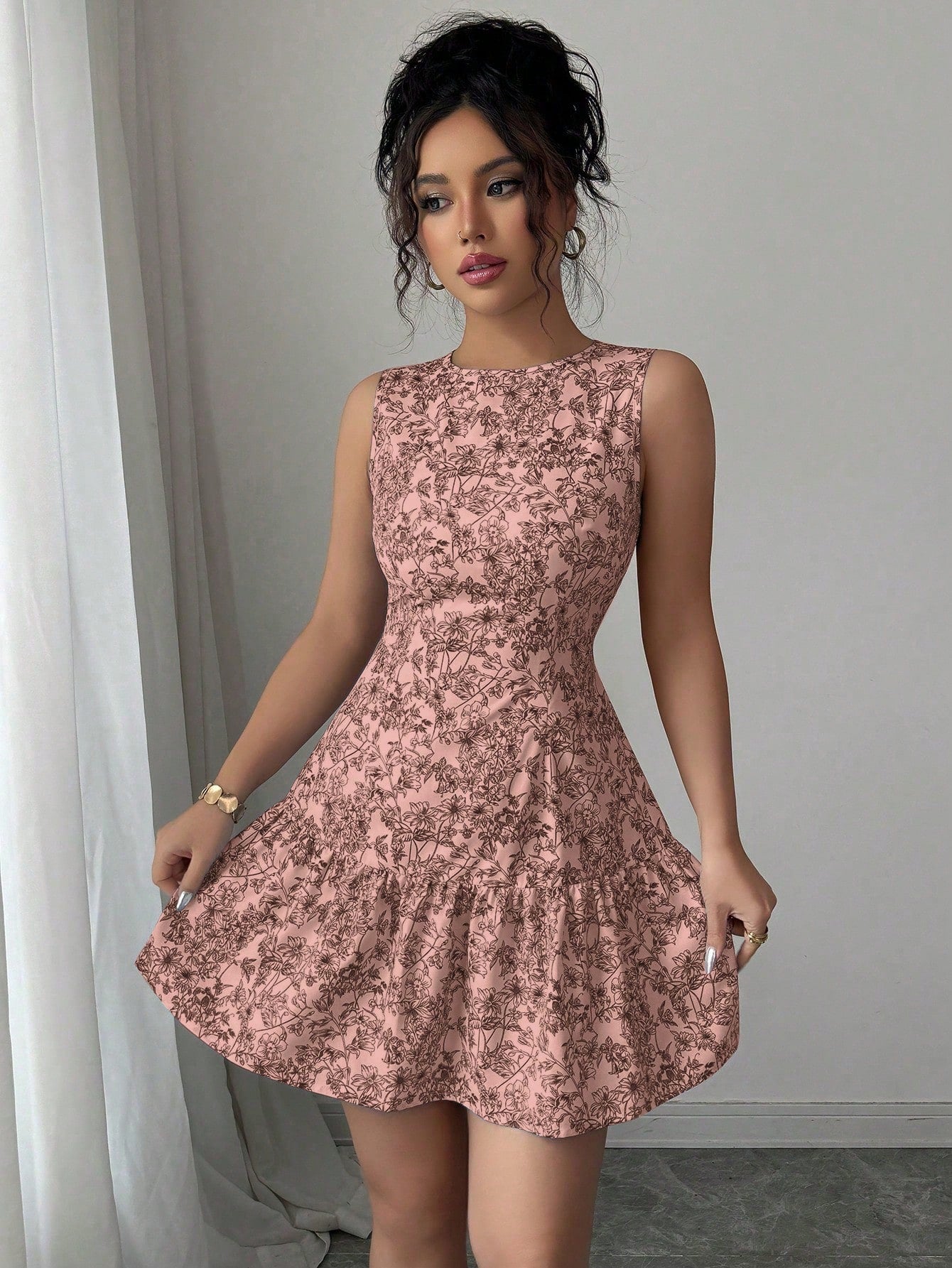 Women’s Woven Fabric Mini Dress, Sleeveless Design with Ruched Waist, Floral Print, 1 Piece, For Daily Wear