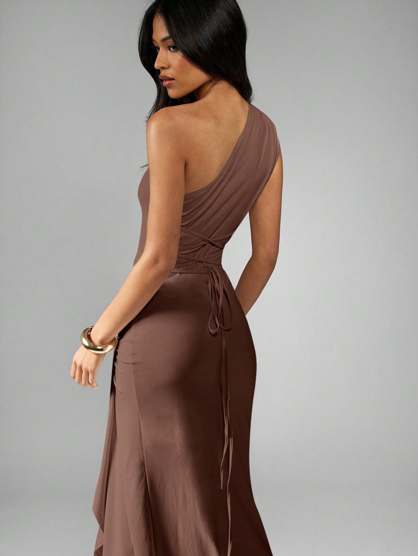One-Shoulder Draped Evening Gown with Ruched Side Split for Formal Events and Parties