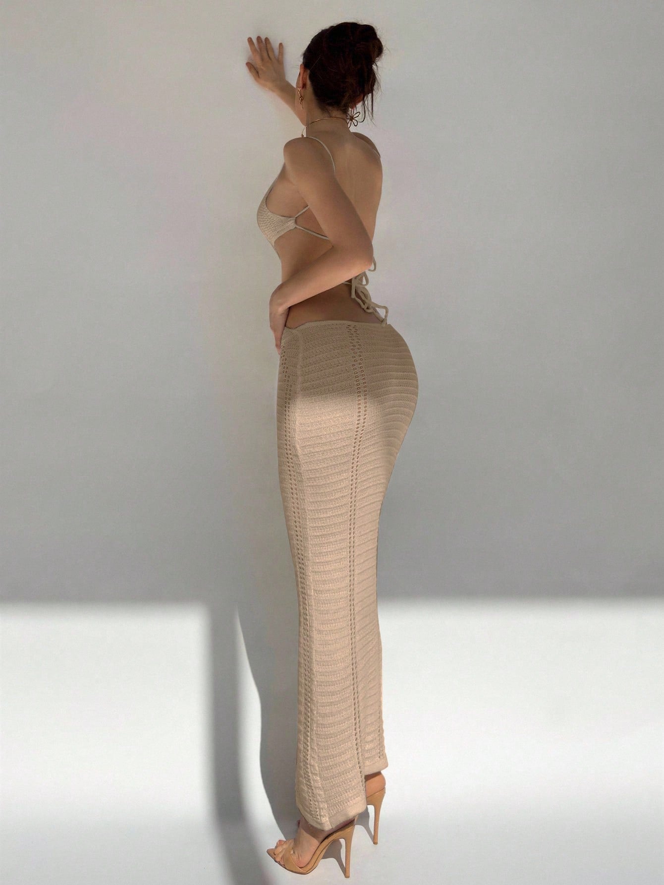 Sleeveless Knitted Slim Fit Sweater Dress with U-Neck and Hollow-Out Detail for Casual Wear