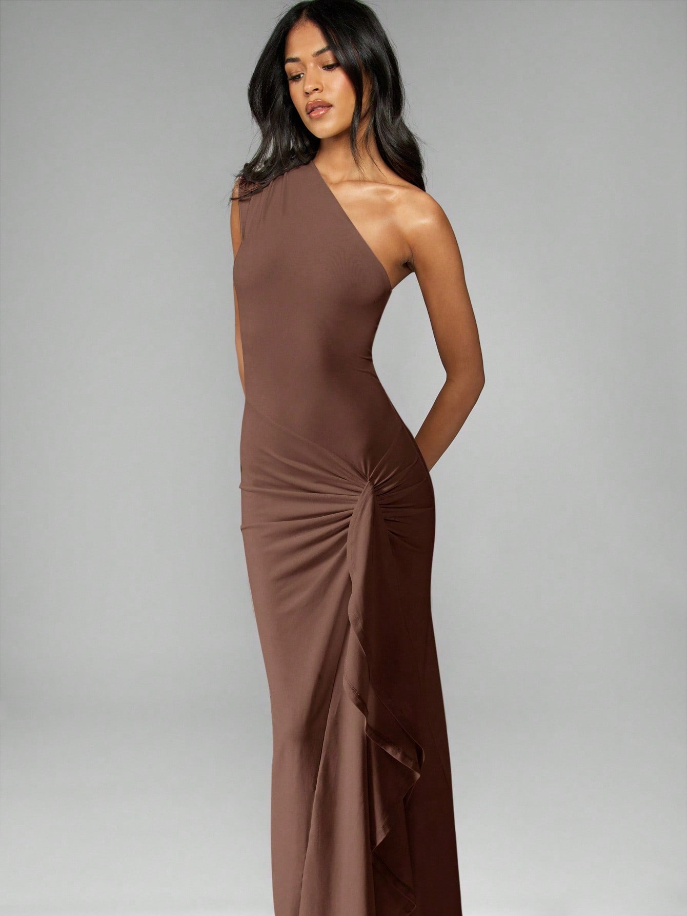 One-Shoulder Draped Evening Gown with Ruched Side Split for Formal Events and Parties